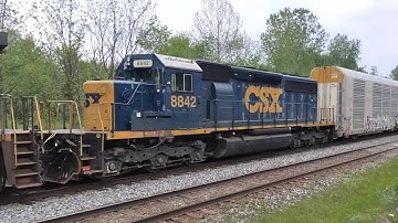 Auto rack train with CSX 8842 (SD40-2)