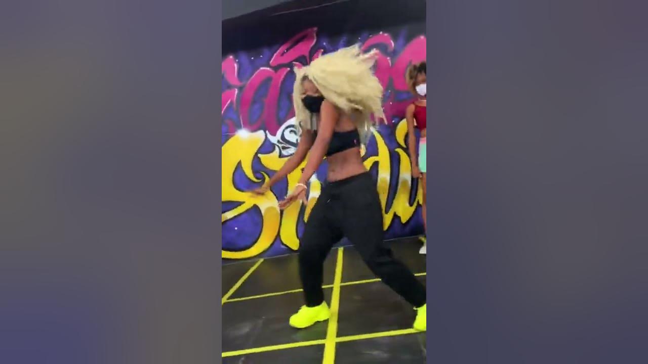 One Woman - Adekunle Gold (feat. Ty Dolla $ign) - choreography by @yezzicas