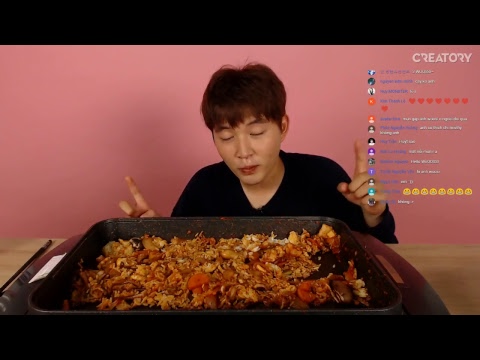 bạch tuộc sống trở thanh món bạch tuộc xào hàn quốc không cay lắm- Woossi tv - bạch tuộc sống trở thanh món bạch tuộc xào hàn quốc không cay lắm- Woossi tv