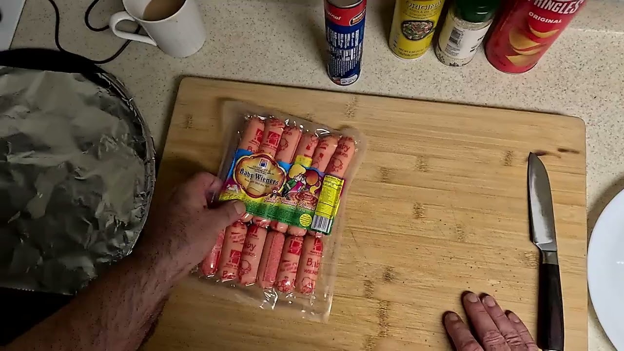 Bundás virsli & Magyaros tejfölös karfiol leves & Paprikás krumpli gyulai kolbásszal ízesítve.