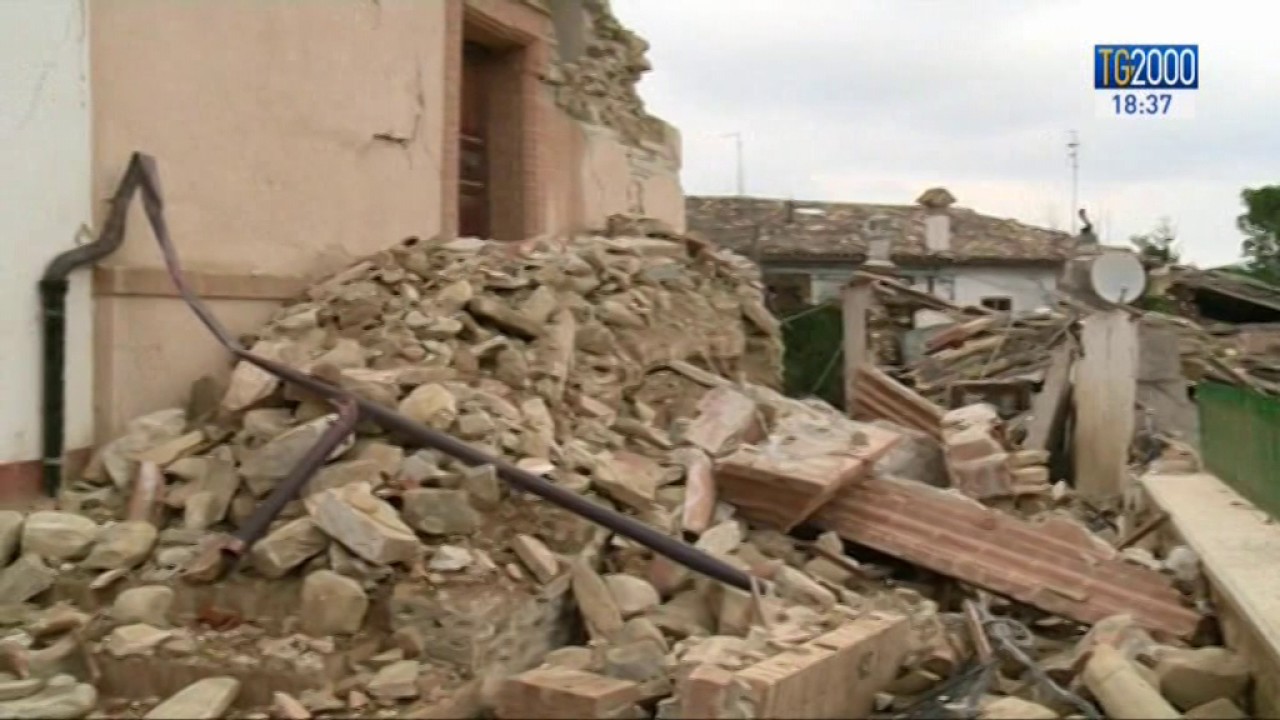 #Terremoto: 700 scosse nelle ultime 48 ore. Le storie e le testimonianze degli sfollati