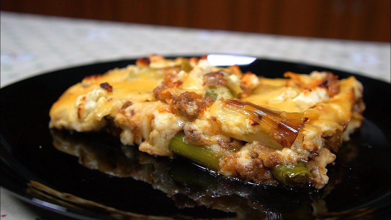 Musaka me presh, receta tradicionale që do gatuani shpesh