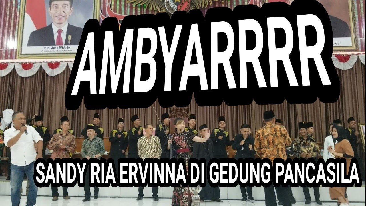 Sandy Ria Ervinna di Gedung Pancasila Al Badru Alaina - YouTube