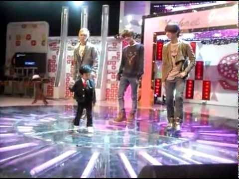 샤이니와 리허설 중인 민수