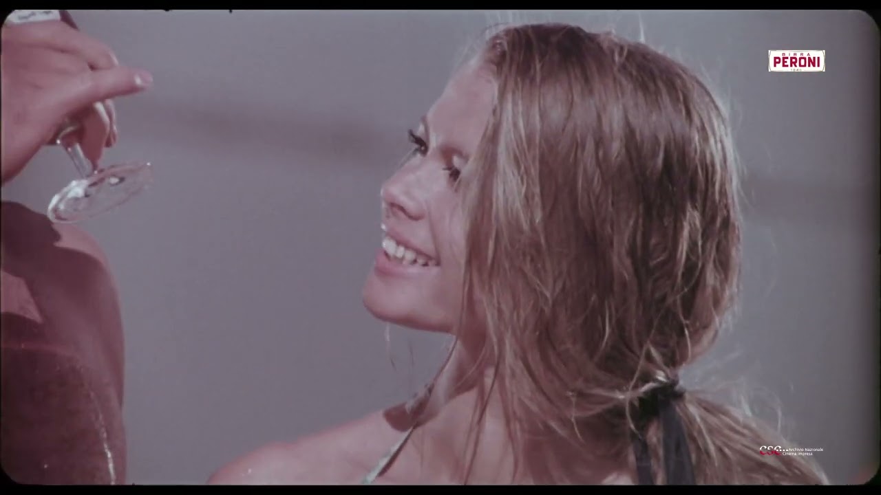 Spot - Birra Peroni - Nastro azzurro - Tentazione bionda (1966)