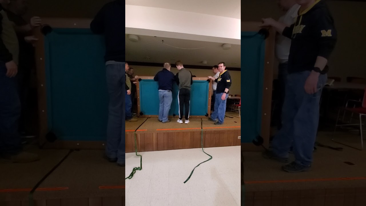 Moving the pool table(4)