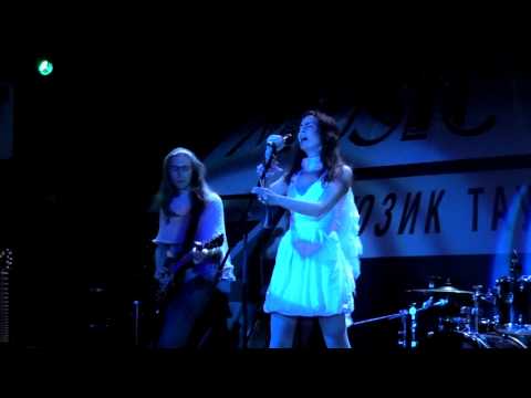 Anna Pingina, Live,