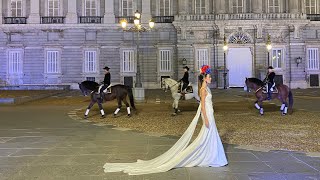 Cabalgando Entre Costuras | Plaza de Oriente