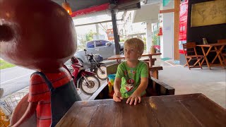 Holiday in Phuket - went to the hotel with the baby - weekend in Thailand