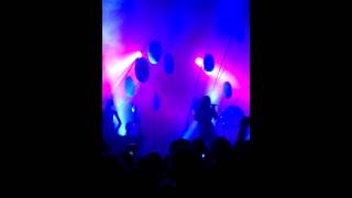 Purity Ring - Saltkin Live