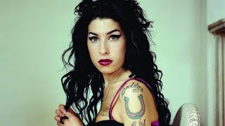 THE TRAGIC LIFE OF AMY WINEHOUSE | True Celebrity Stories