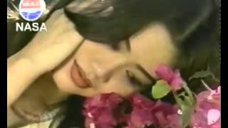 Video thumbnail of "ကမာၻသစ္ေတး"