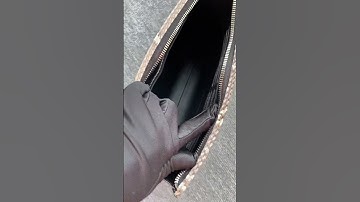 Cầm tay rắn làm cho Anh khách hàng nhà cá sấu Konavis nhờ gia công đây ạ !Không có để bán các anh