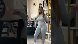 I Highly Recommend This 2 Piece Outfit Girl Just In Time For Fall Paired With These Seamless