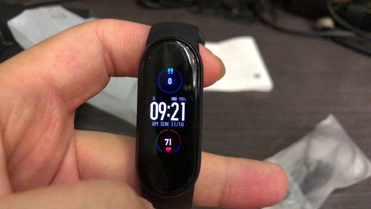 Xiaomi Mi Smart Band 5 Unboxing + Comparison with Mi Band 4