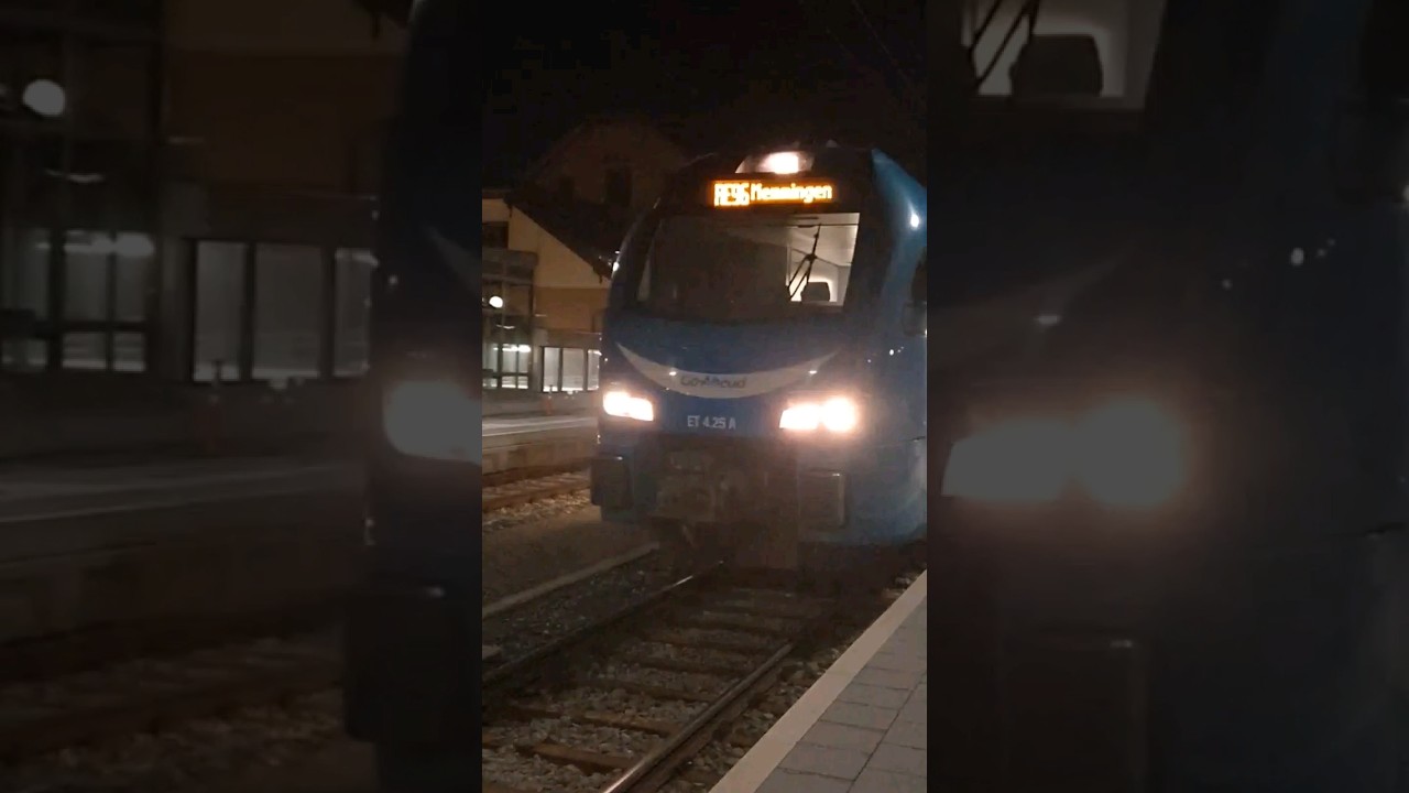 Der GoAhead Bayern Stadler Flirt Als RE 96 Nach Memmingen mit Lichtgruß und fährt in Wangen (Allgäu)