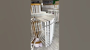 Nâng tầm không gian trưng bày với kệ trụ xoay tròn: Sự lựa chọn tối ưu cho cửa hàng và showroom