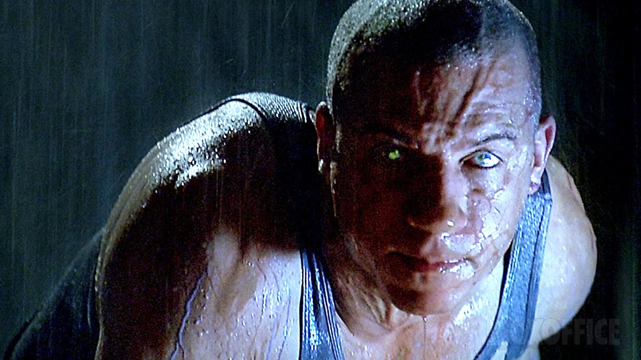 A woman saves Riddick | ENDING SCENE | Pitch Black | CLIP
