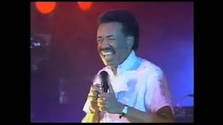 Earth, Wind, &amp; Fire - Sunday Morning - Live in Tokyo (1994)
