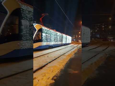 Новогодний трамвай 71-931М
