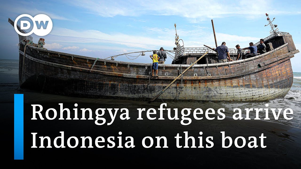 Hundreds of Rohingya refugees arrive on Indonesia’s shores | DW News