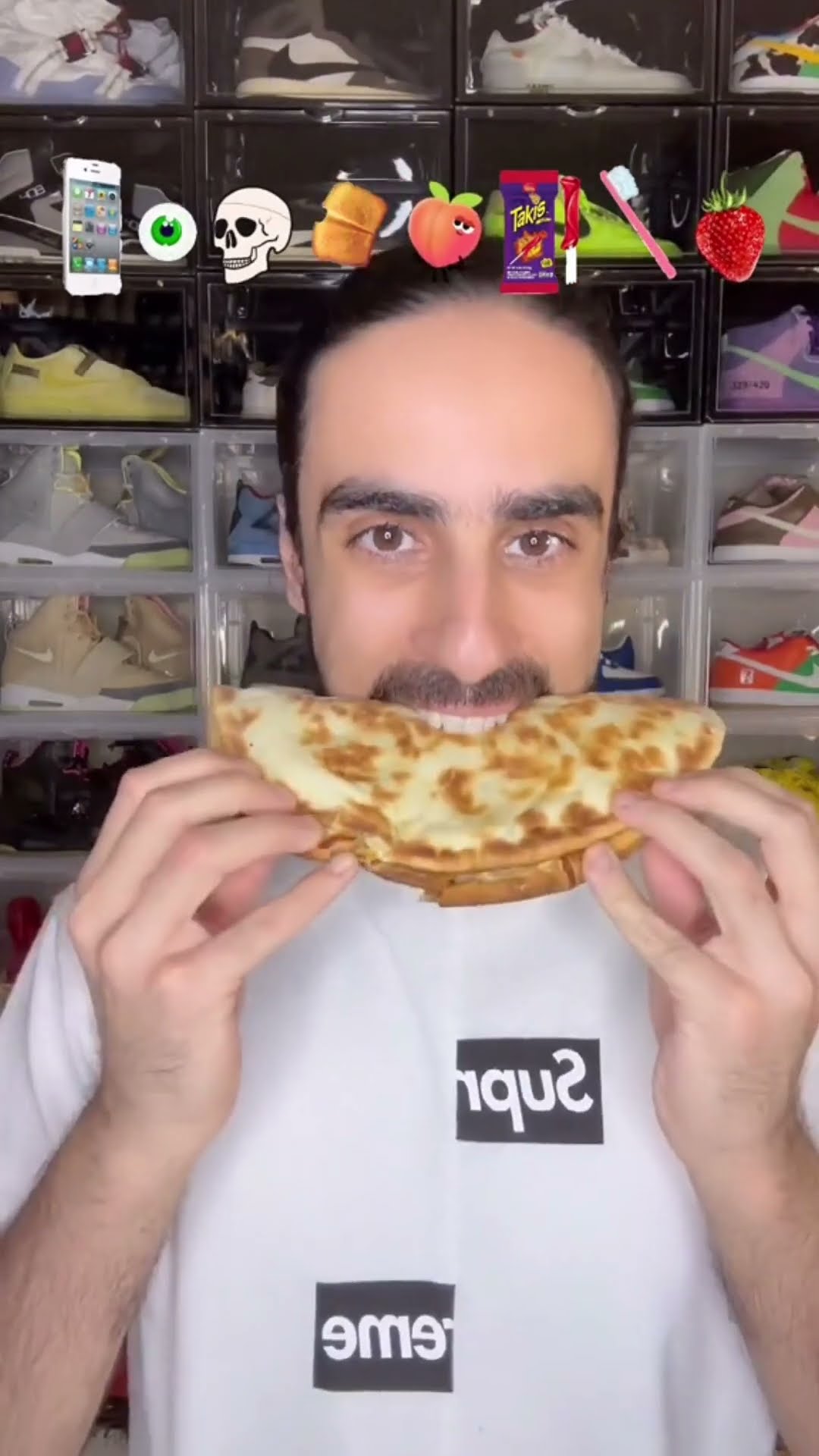 Food ASMR Eating an iPhone ? #food #asmr #mukbang