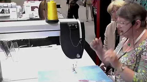Festival of Quilts 2018 - Janice Gunner demonstrat...