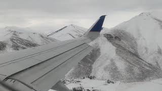 United E175 Landing in Hailey, Idaho (Sun Valley)