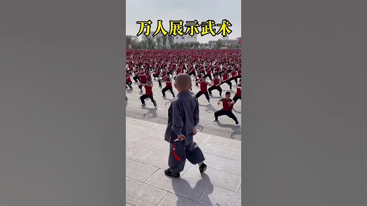 Kung Fu Monk Performing ｜Shaolin Kung Fu - DayDayNews