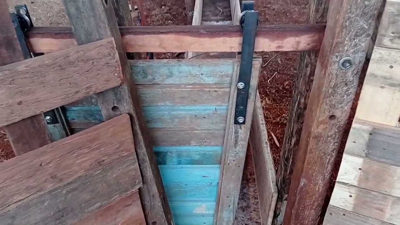 Como fazer um brete/ tronco para ovinos - parte 19