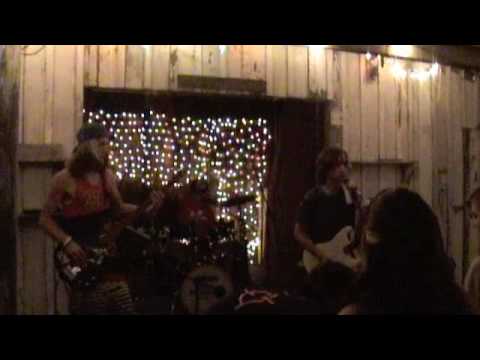 The Broken Inn - Funkin A/Headache (Live @ Da Vinci)