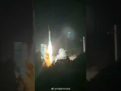 嫦娥四号发射Chang'e-4: China mission targets Moon's far side -