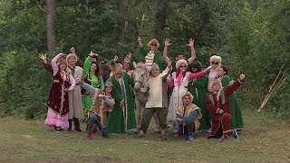 В Кармаскалинском районе состоялась большая интернациональная свадьба В Кармаскалинском районе состоялась большая интернациональная свадьба