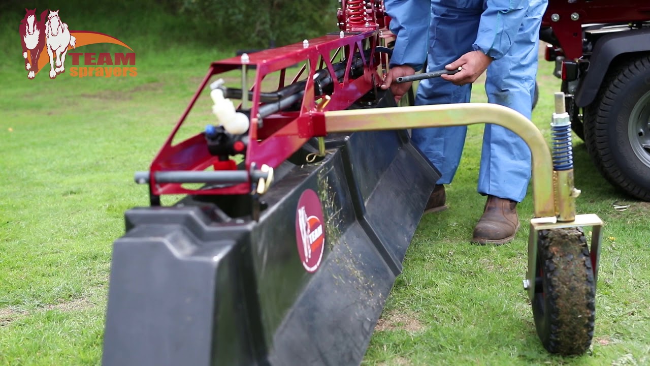 Demount Pro groundcare sprayer