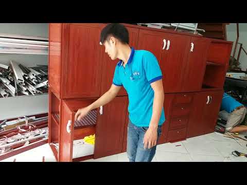 Video Xưởng sản xuất tủ bếp nhôm kính vân gỗ sơn tĩnh điện... - youtube