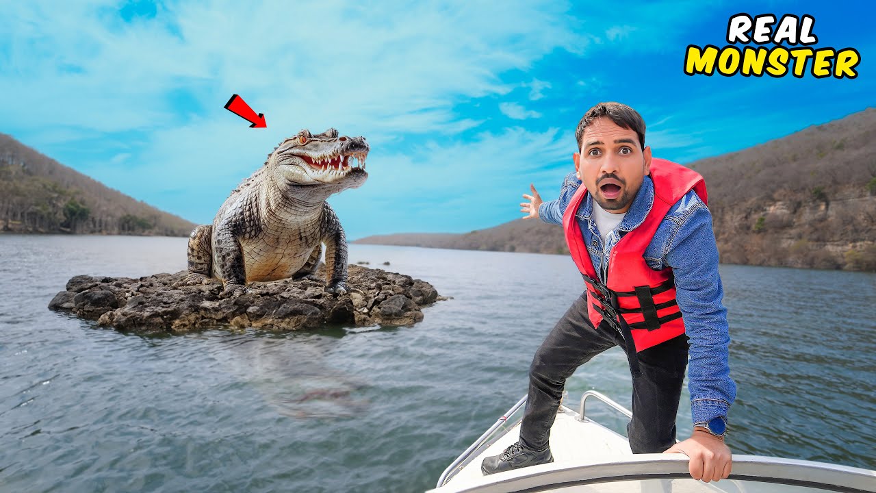 ये मगरमच्छ असली है | Going Into Most Dangerous River Of India 💀