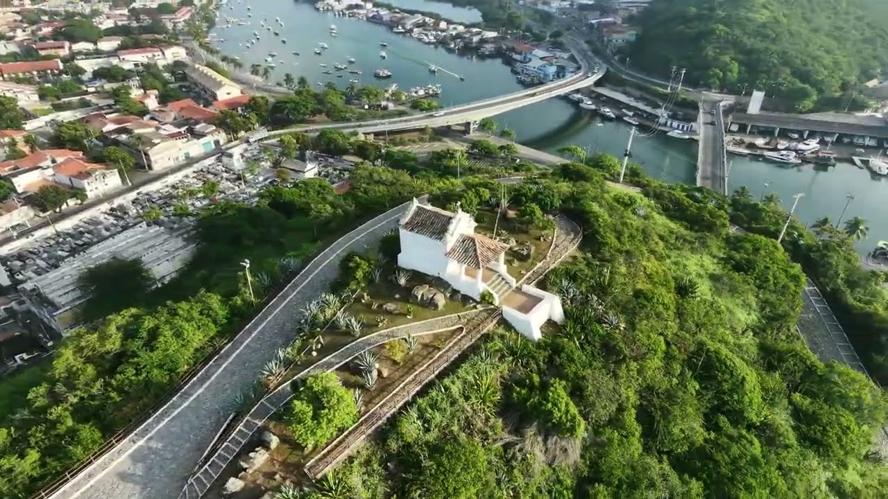 Morro da Guia e Canal Itajurú 
