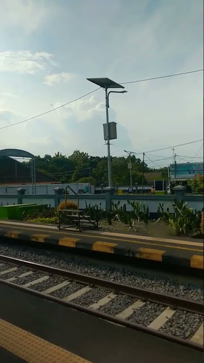 Indahnya stasiun ngawi 🙊🙈🙉 #shorts #shortvideo #hidupdidesa #stasiunngawi #status