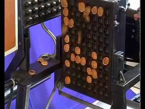 ОРЕШНИЦА. Кондитерский цех.   Орешки с начинкой.