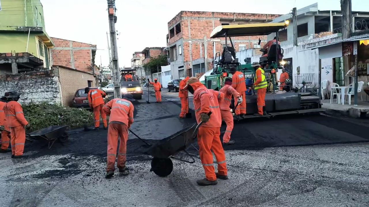 🚜 Transformação em Paripe! Acompanhe a Obra na Rua Tiradentes – Salvador
