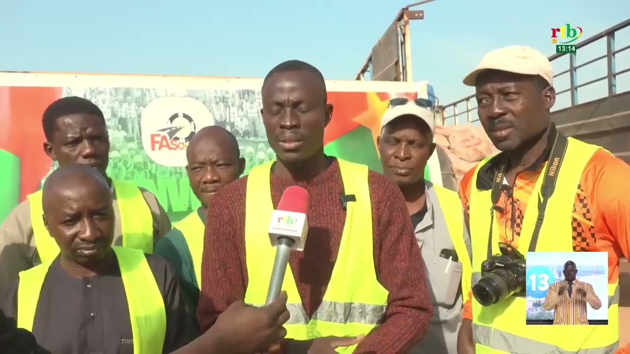 Faso Mèbo: Adama Photo et ses collaborateurs font don 50 t. de ciment à l’initiative à Bobo Dsso