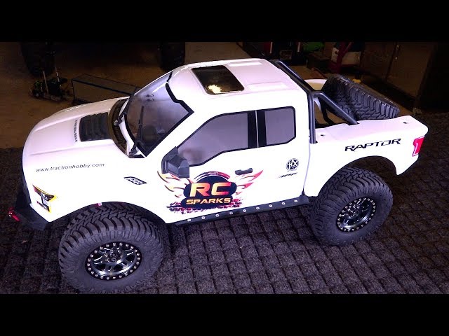 The KiNG of 8th scale TRAiL TRUCKS?! NEW FORD RAPTOR F150 4X4 from Traction Hobby | RC ADVENTURES