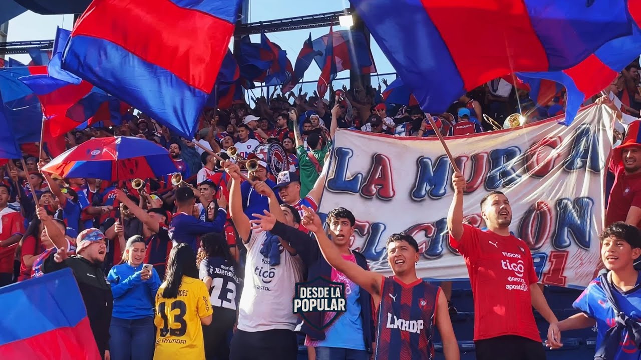 Entrada de la hinchada organizada de CERRO PORTEÑO + Cánticos 