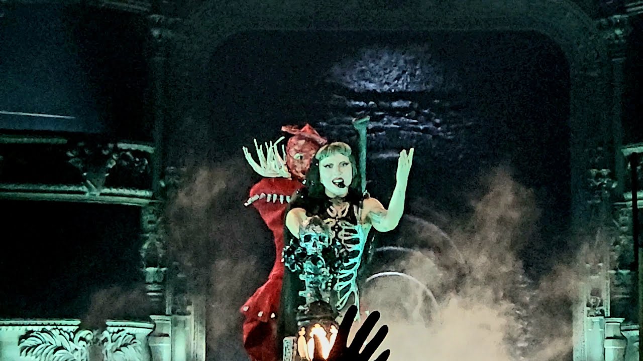 Million Reasons/Shallow - Lady Gaga | The Mayhem Ball (Los Angeles N2)