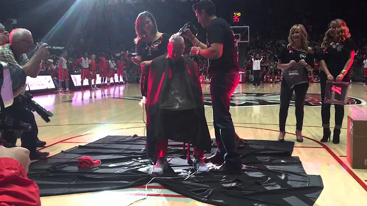 Lobo basketball: Craig Neal cuts hair for Locks of...