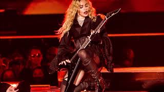 Burning Up - Madonna (Rebel Heart Tour Studio Version) Resimi