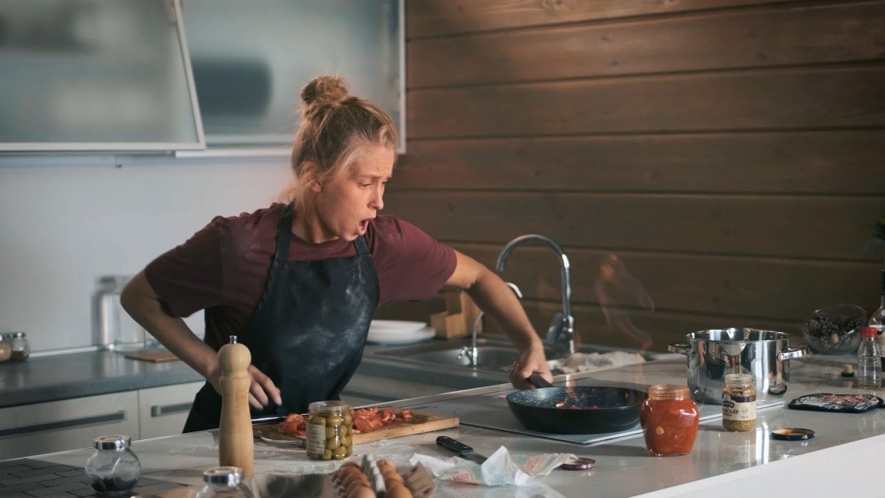 Реклама мобильного приложения Рестостар Доставка - YouTube