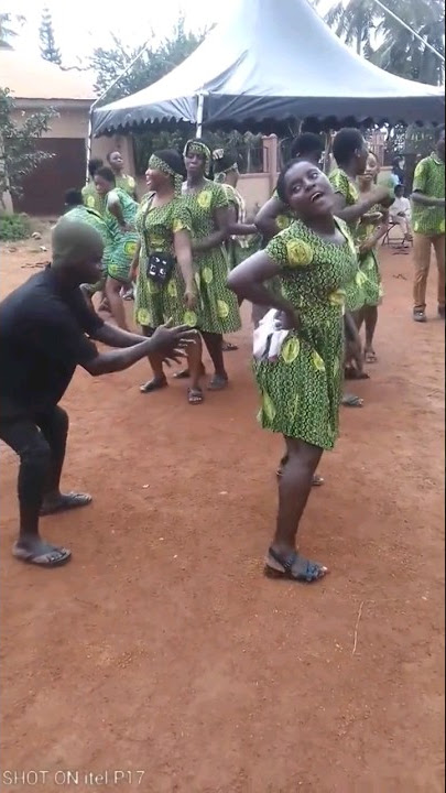 AZONTO SEKE IS ONE OF THOSE DANCE OF THE YOUTH. SOMEWHERE AFRICA.