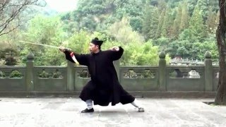武当太极剑鐘雲龍 Wudang Taiji Jian by Grandmaster Zhong Yun Long of Zhang San Feng Academy in Hubei of China