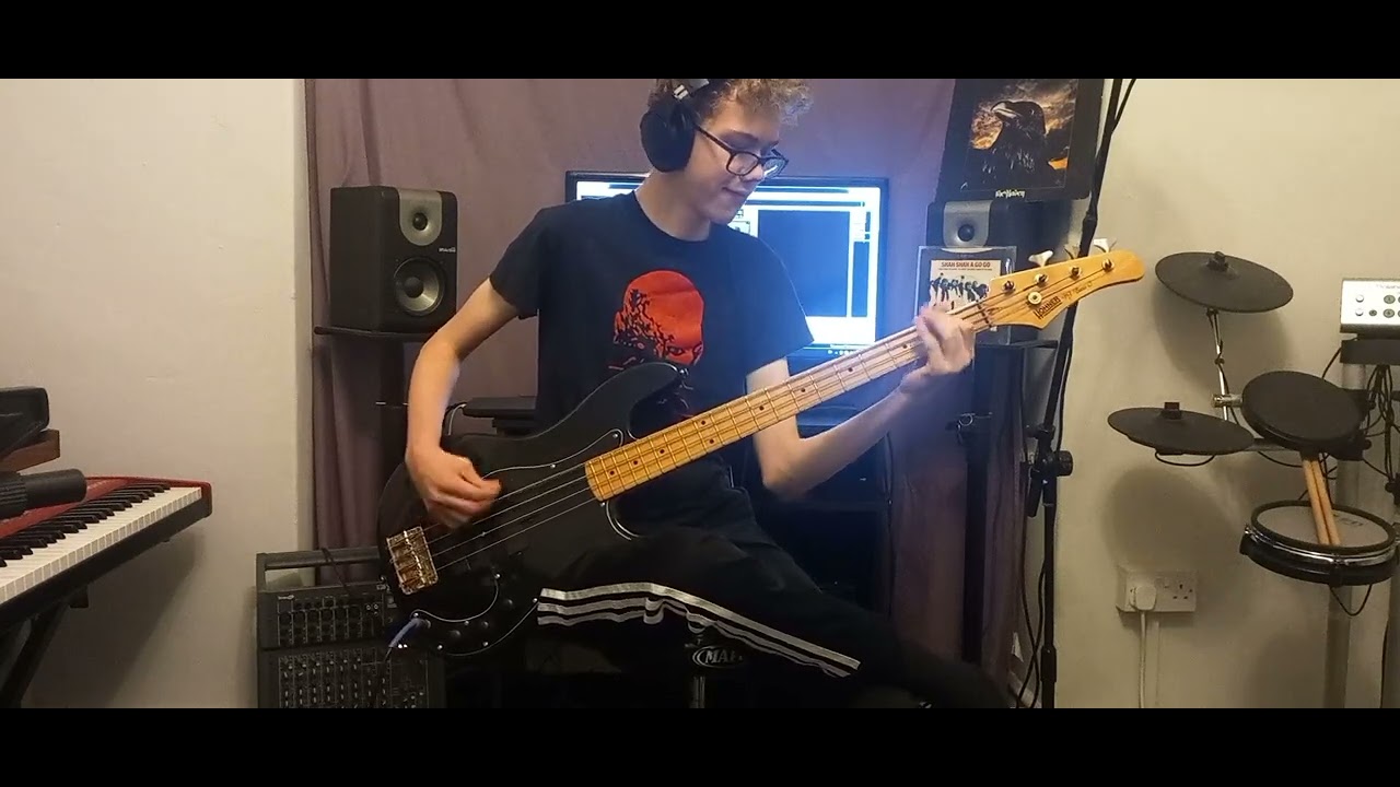 The Stranglers - Shah Shah A Go Go (Bass Cover)